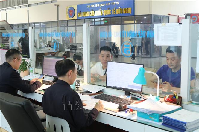 Từ ngày 15 - 17/4/2025 Cửa khẩu quốc tế Hữu Nghị tạm dừng thông quan